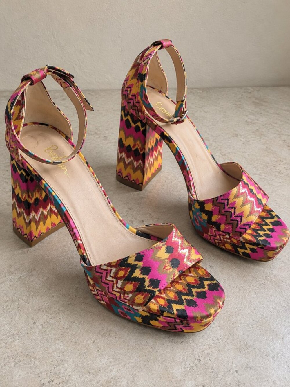 Boden Ikat Retro Print Platform Chunky Heels Sandals 36 US 6 Ankle Strap Boho